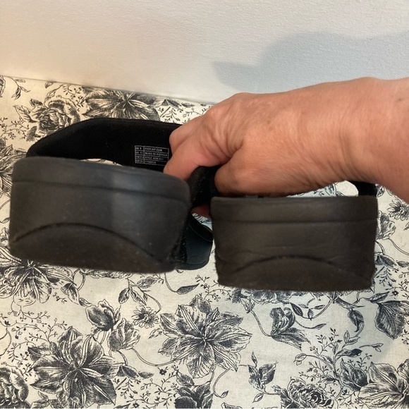 FITFLOP Sz 11 Lottie Thong Slip On Shimmery Crystal Encrusted Slip On Sandals - Picture 5 of 14